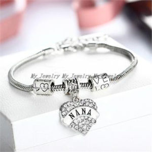 PRICE FIRM ** Nana Crystal Inlayed Heart Bracelet
